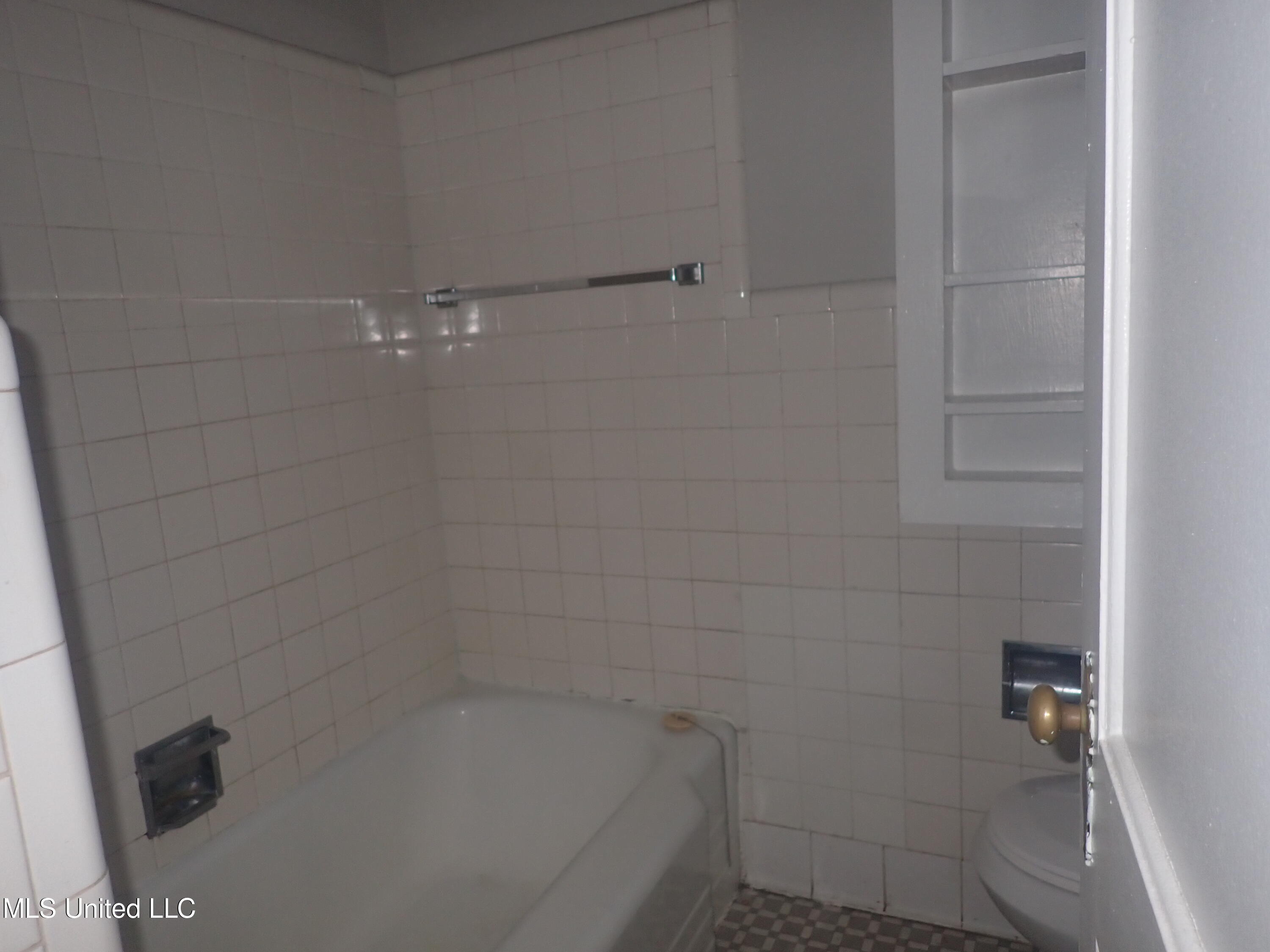 4551 Manila Drive Jackson, MS 39206 - Photo 11 of 11 P9140150