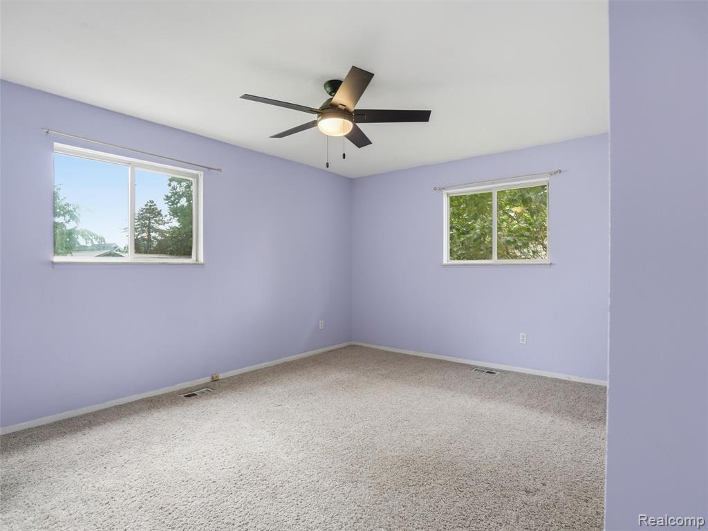 2439 North Long Lake Road Fenton, MI 48430 - Photo 11 of 25