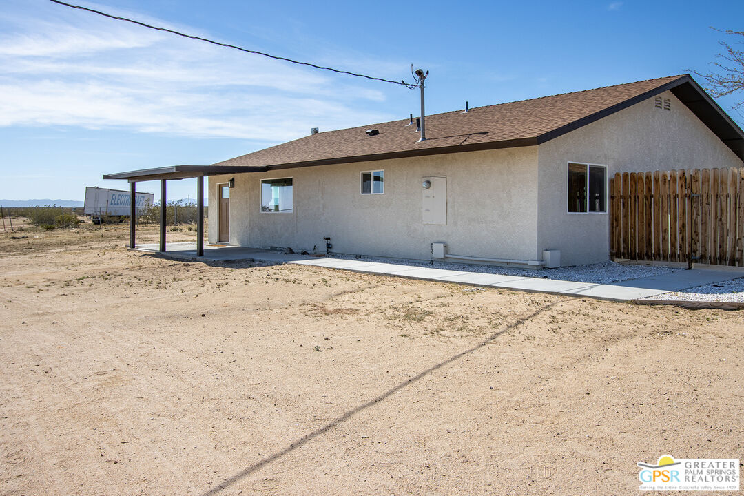 60777 Adele Road Landers, CA 92285 - Photo 11 of 50