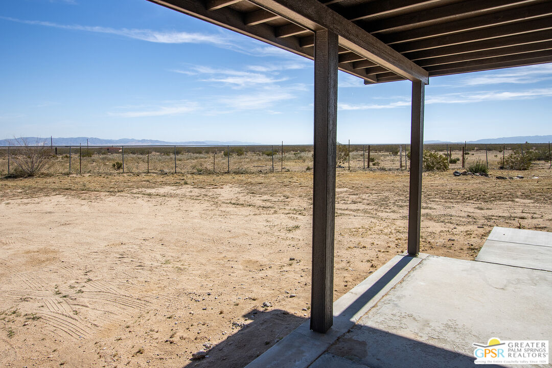 60777 Adele Road Landers, CA 92285 - Photo 15 of 50