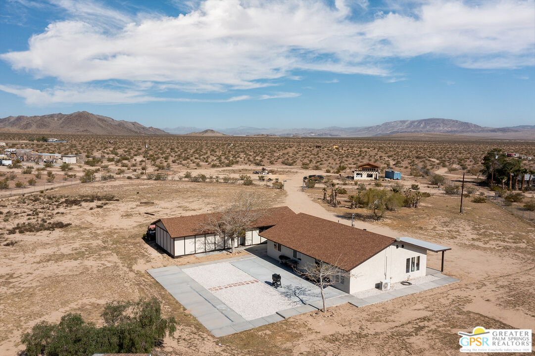 60777 Adele Road Landers, CA 92285 - Photo 8 of 50