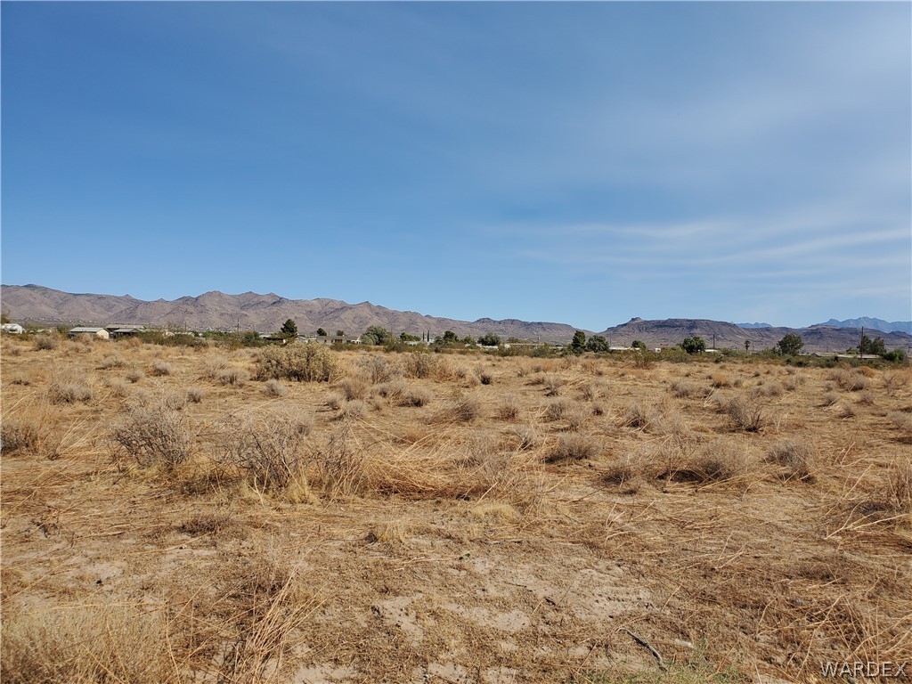 Maverick-marana North Rd Golden Valley Golden Valley, AZ 86413 - Photo 4 of 11 a view of mountain