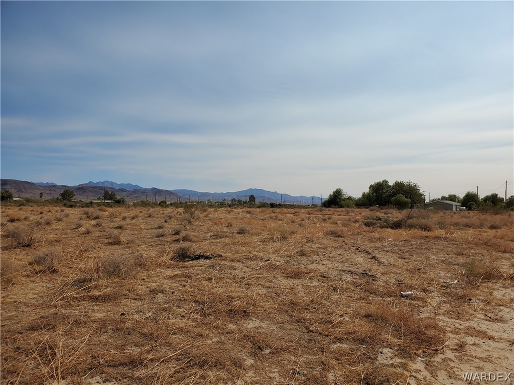 Maverick-marana North Rd Golden Valley Golden Valley, AZ 86413 - Photo 6 of 11 a view of ocean