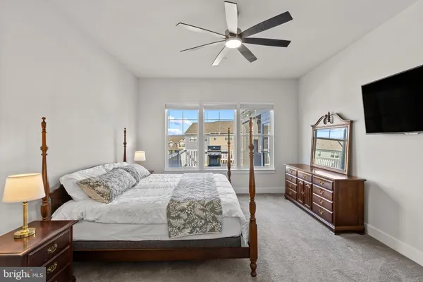 $525,000 | 2833 Town View Circle, New Windsor, MD 21776