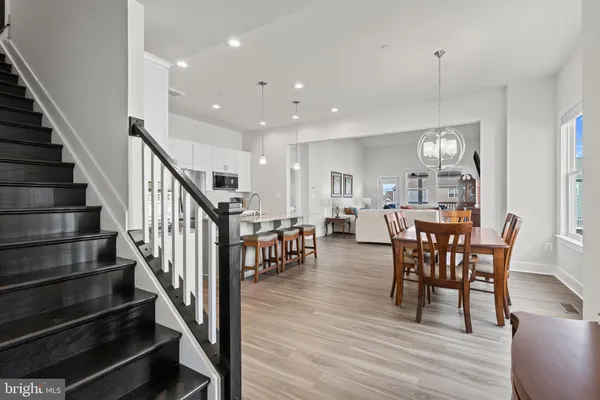 $525,000 | 2833 Town View Circle, New Windsor, MD 21776