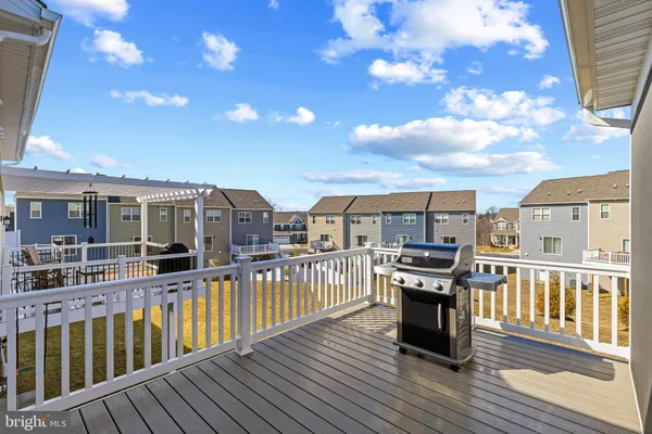 $525,000 | 2833 Town View Circle, New Windsor, MD 21776