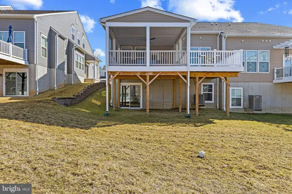 $525,000 | 2833 Town View Circle, New Windsor, MD 21776