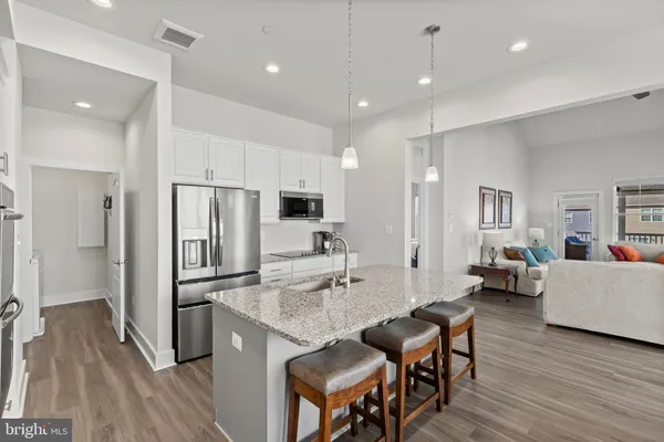 $525,000 | 2833 Town View Circle, New Windsor, MD 21776