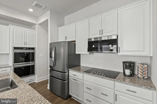 $525,000 | 2833 Town View Circle, New Windsor, MD 21776