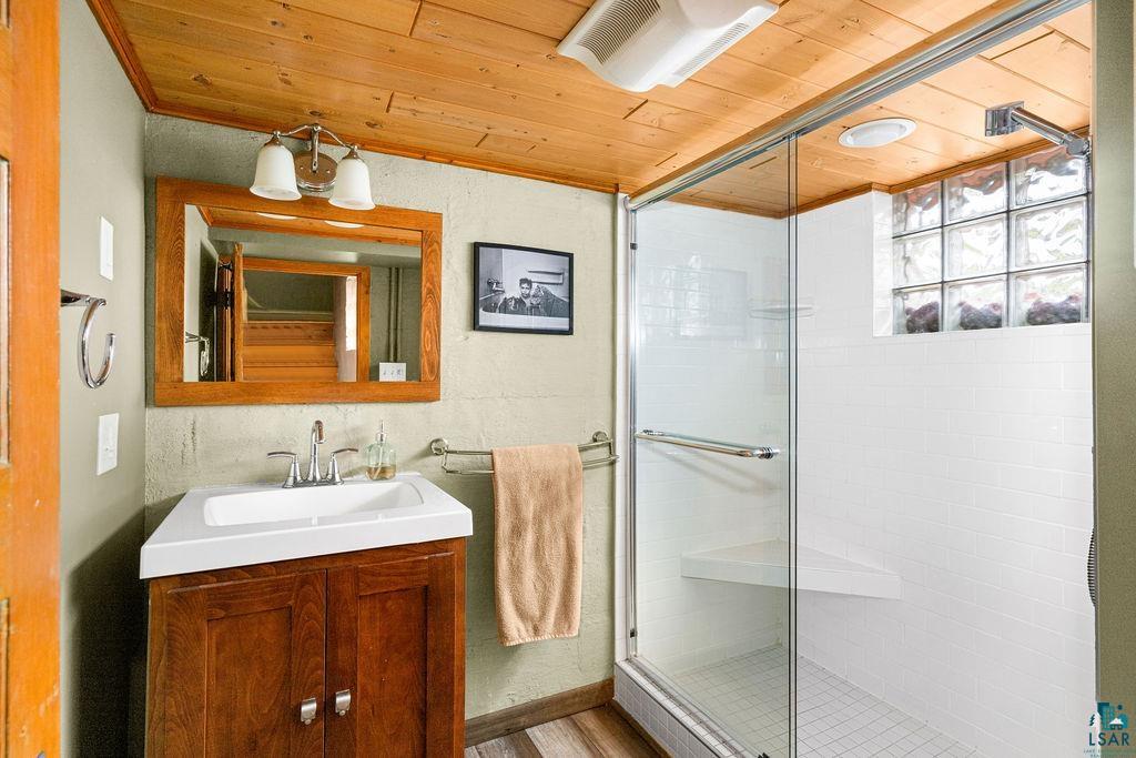 2312 East 8th Street Duluth, MN 55812 - Photo 16 of 44