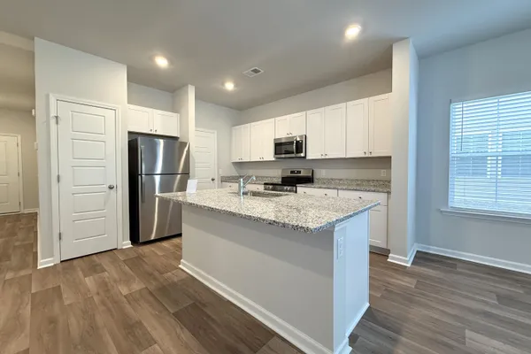 $2,195 | 7926 Triggerfish Way, Charleston, SC 29420