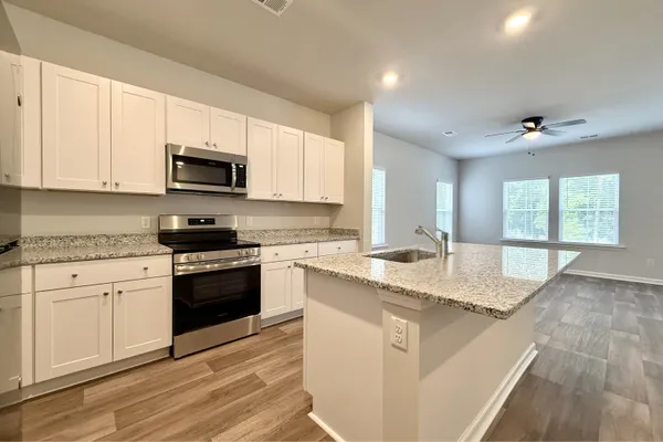 $2,195 | 7926 Triggerfish Way, Charleston, SC 29420