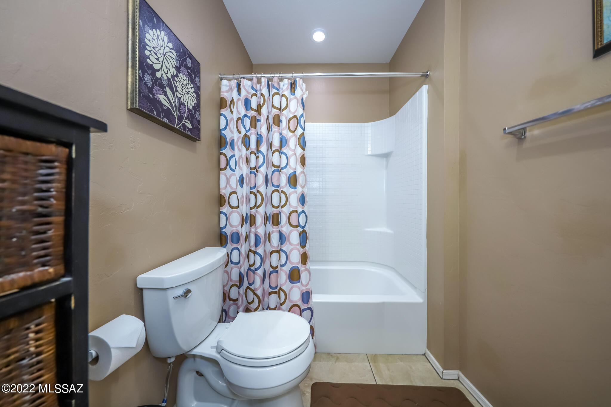 6908 South Bittercress Road Tucson, AZ 85756 - Photo 22 of 28 Guest bath