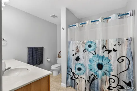 $399,000 | 24 Rhett Butler Drive, Hillsboro, MO 63050