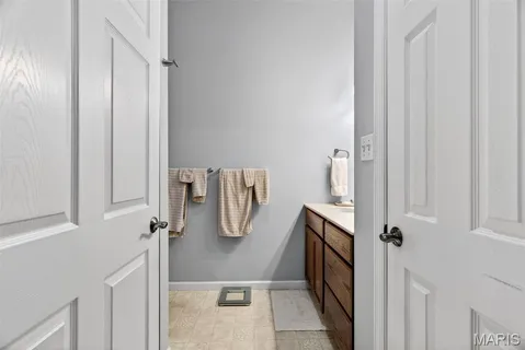 $399,000 | 24 Rhett Butler Drive, Hillsboro, MO 63050