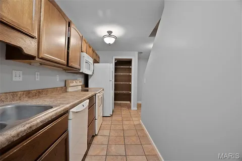 $399,000 | 24 Rhett Butler Drive, Hillsboro, MO 63050