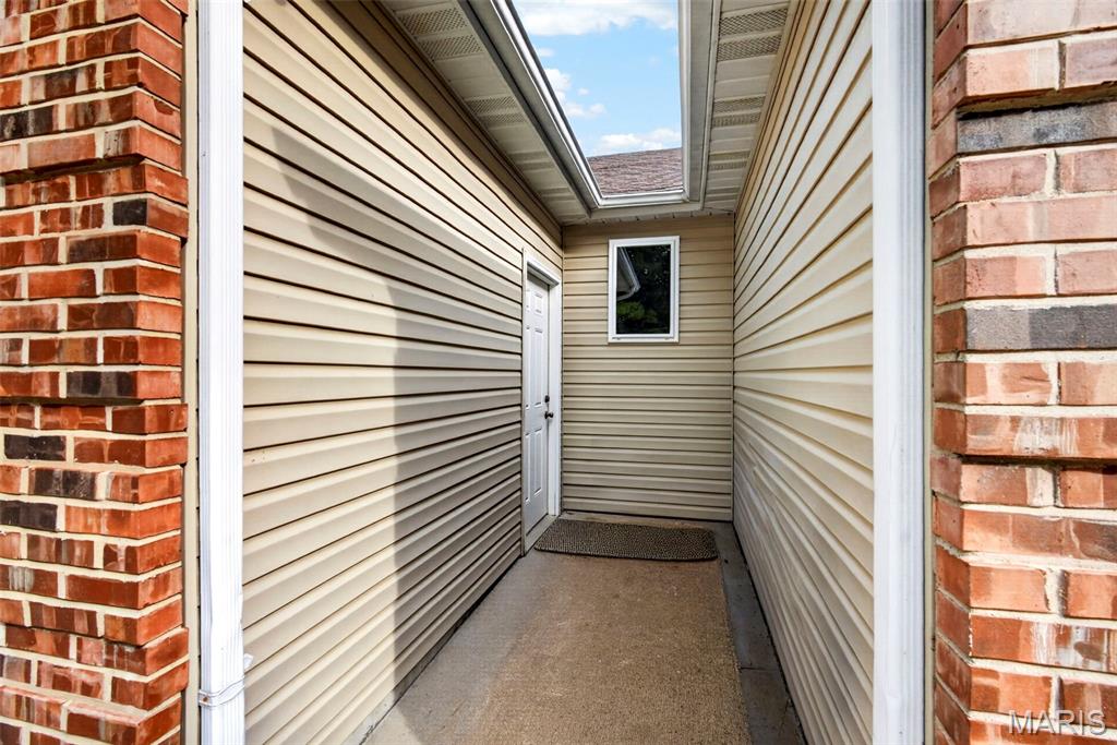 24 Rhett Butler Drive Hillsboro, MO 63050 - Photo 7 of 79