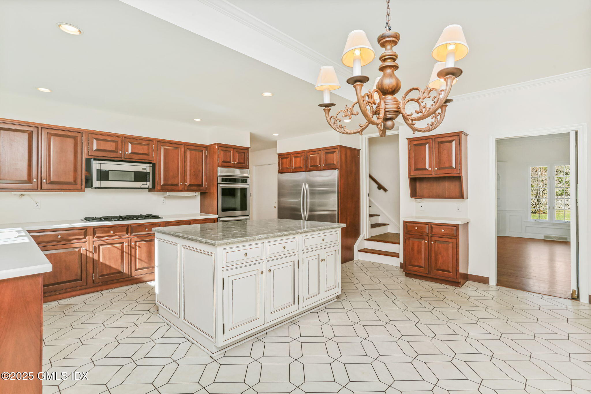 164 Clapboard Ridge Road Greenwich, CT 06831 - Photo 12 of 30 26-web-or-mls-164-clapboard-ridge-rd