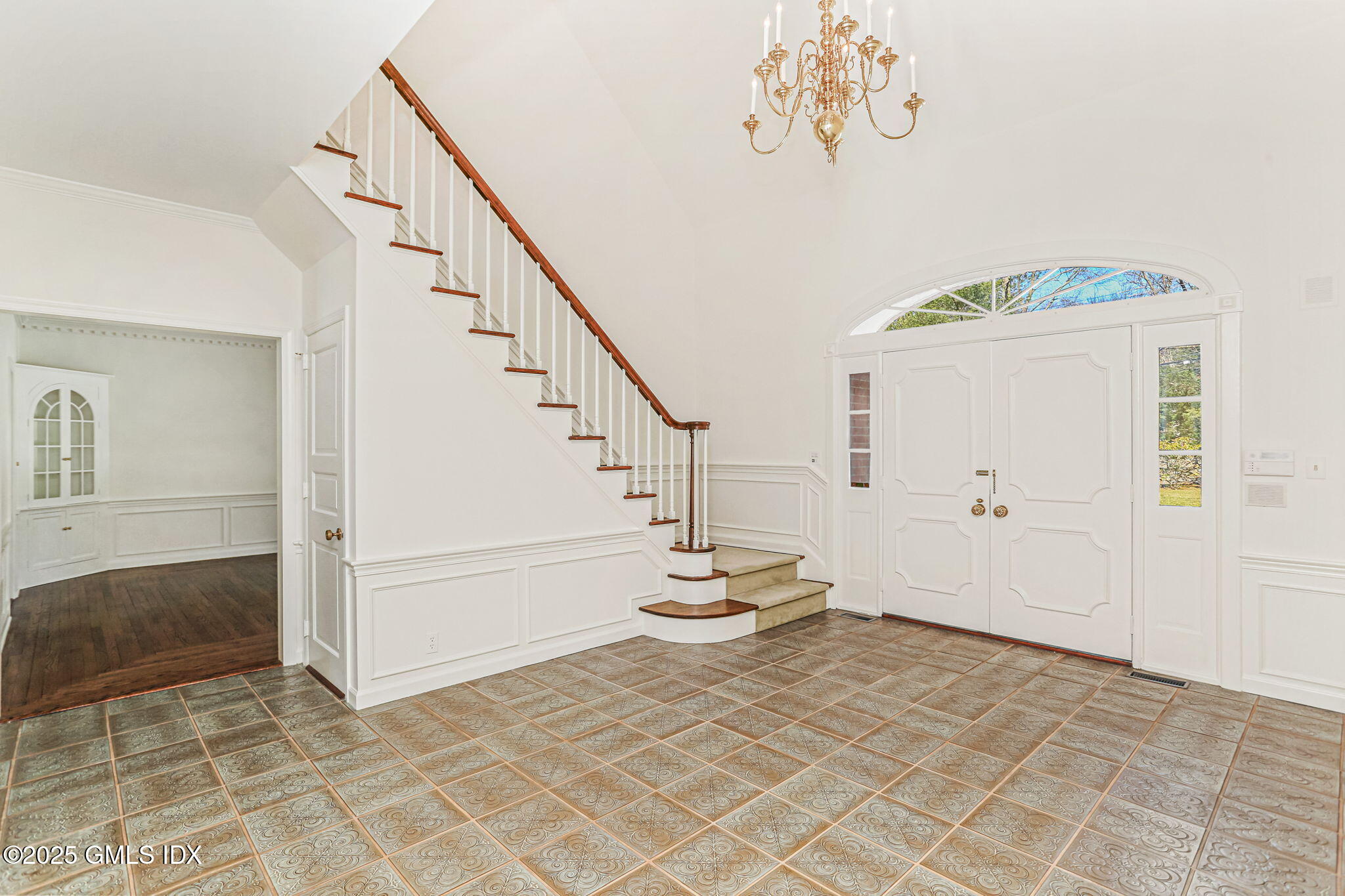 164 Clapboard Ridge Road Greenwich, CT 06831 - Photo 4 of 30 2-web-or-mls-164-clapboard-ridge-rd