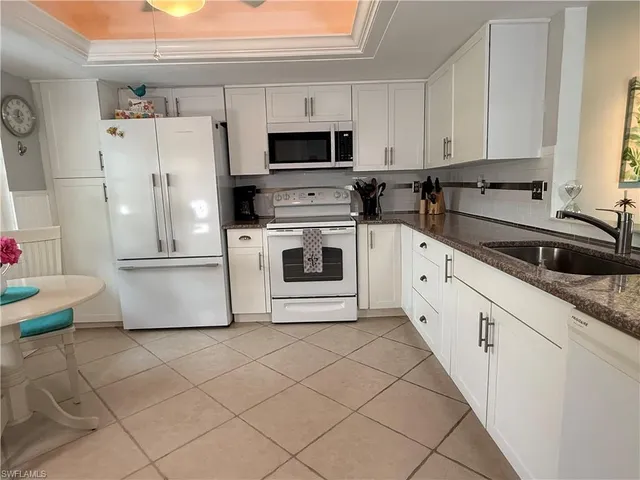 $395,750 | 147 Round Key Circle, Unit P1, Naples, FL 34112