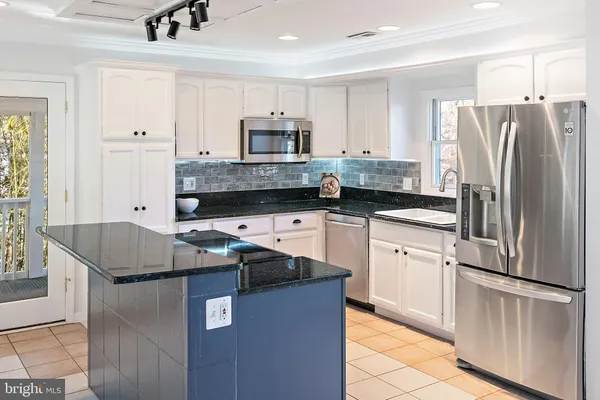 $1,200,000 | 1812 Shore Drive, Annapolis, MD 21401