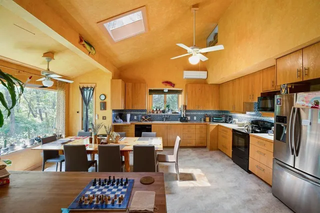 $3,000 | 5803 Rittenhouse Shore Drive, Austin, TX 78734