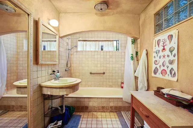 $3,000 | 5803 Rittenhouse Shore Drive, Austin, TX 78734