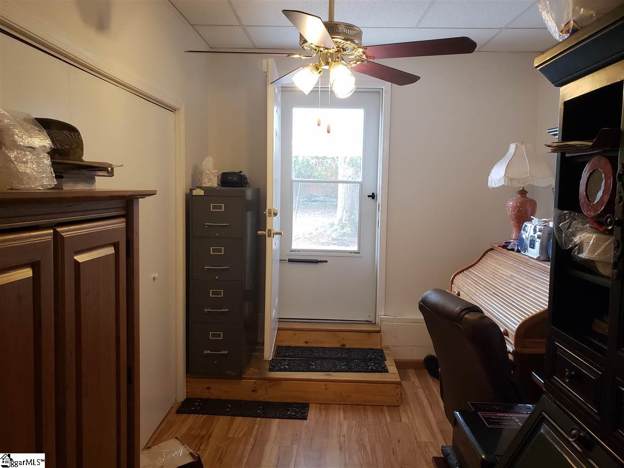 382 Thompson Road Fountain Inn, SC 29644 - Photo 10 of 27 Gallery Image 10