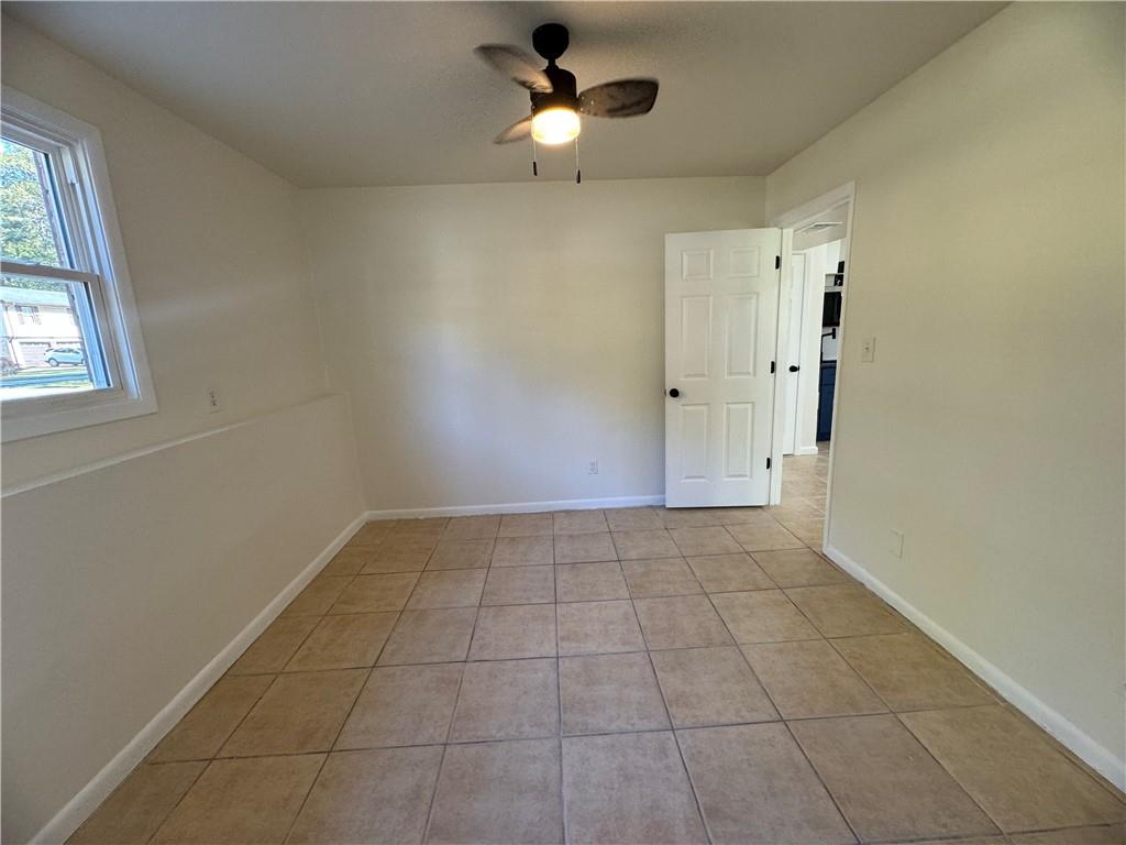 3915 Emerald N Drive Decatur, GA 30035 - Photo 34 of 45 Gallery Image 34