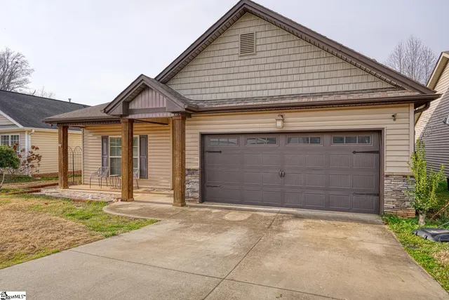 $279,000 | 9 Cedar Brook Court, Greenville, SC 29611