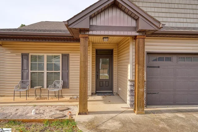 $279,000 | 9 Cedar Brook Court, Greenville, SC 29611