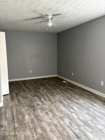 $1,300 | 123 Tub Springs Road, Unit 3, Harriman, TN 37748