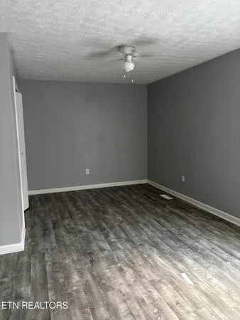 $1,300 | 123 Tub Springs Road, Unit 3, Harriman, TN 37748