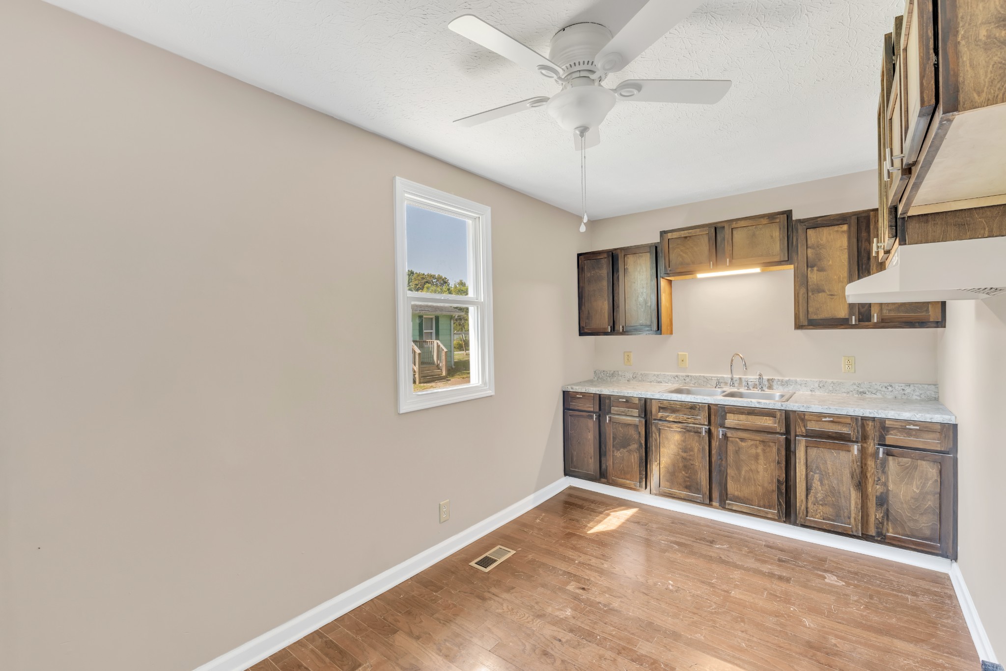 844 Circle Drive Springfield, TN 37172 - Photo 15 of 17 Gallery Image 15