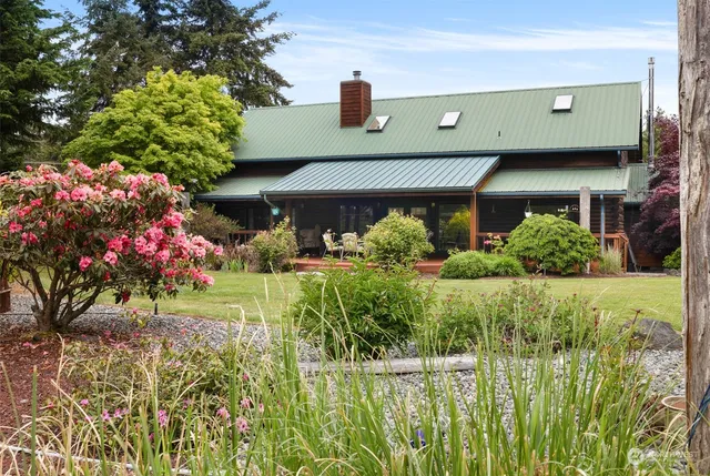 $869,000 | 323 Macleay Road, Sequim, WA 98382