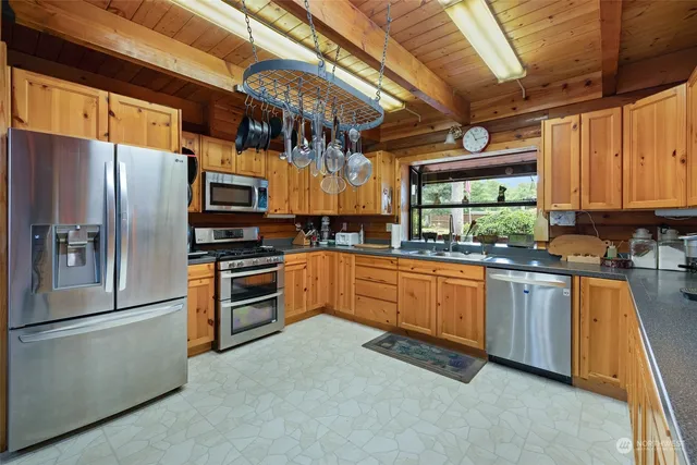 $869,000 | 323 Macleay Road, Sequim, WA 98382