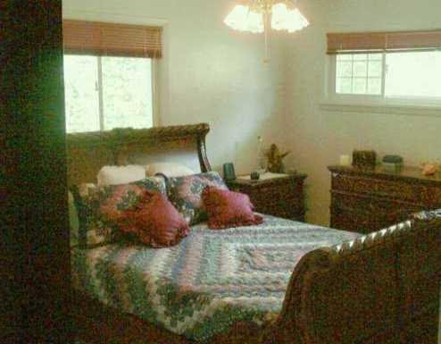 258 Ewings Mill Road Coraopolis, PA 15108 - Photo 5 of 8 Gallery Image 5