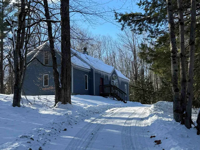 $435,000 | 132 Pratt Bridge Road, Jamaica, VT 05343
