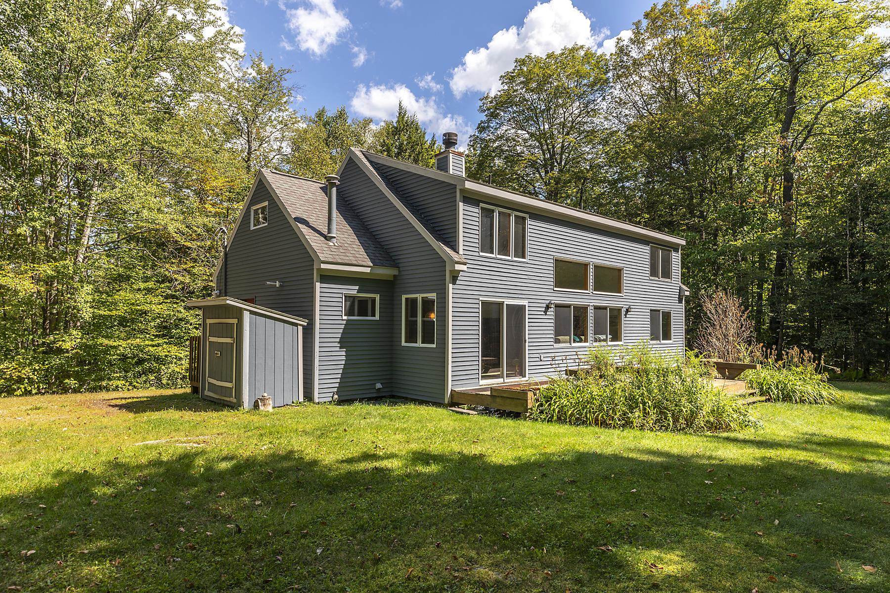 132 Pratt Bridge Road Jamaica, VT 05343 - Photo 27 of 31