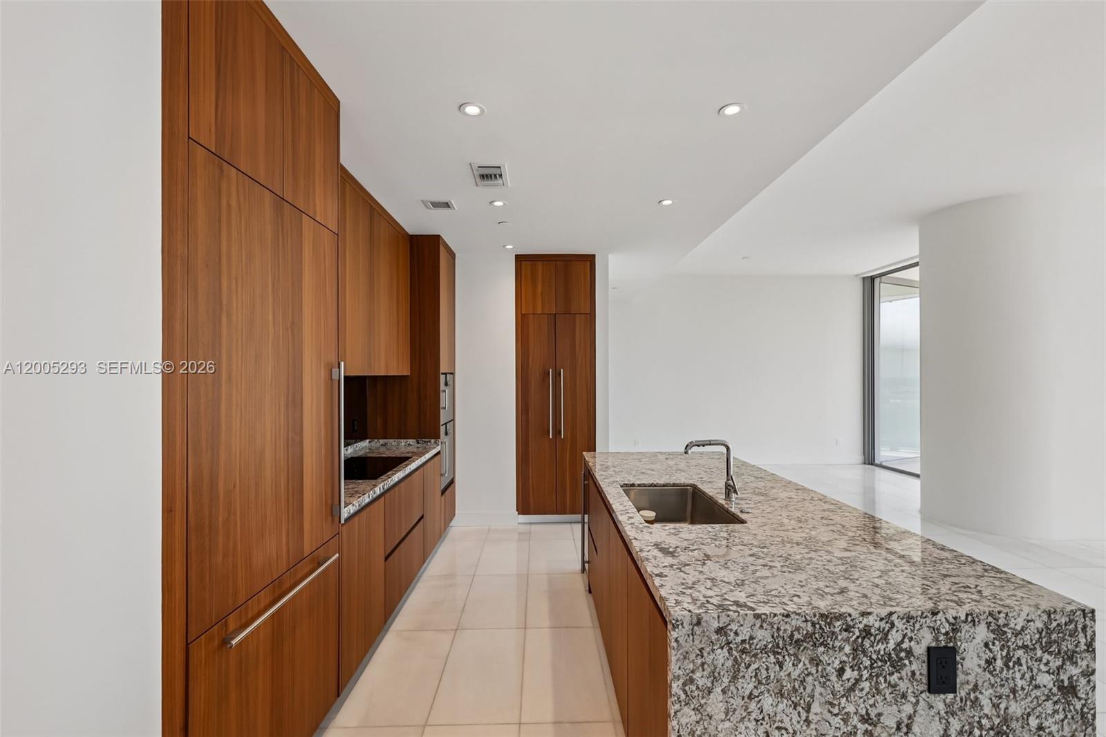 175 Southeast 25th Road, Unit 2803 Miami, FL 33129 - Photo 28 of 56
