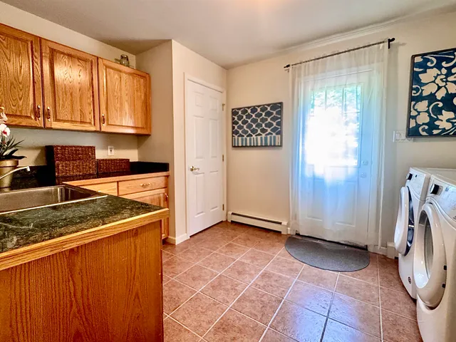 $585,000 | 475 Sunrise Lane, Arlington, VT 05250