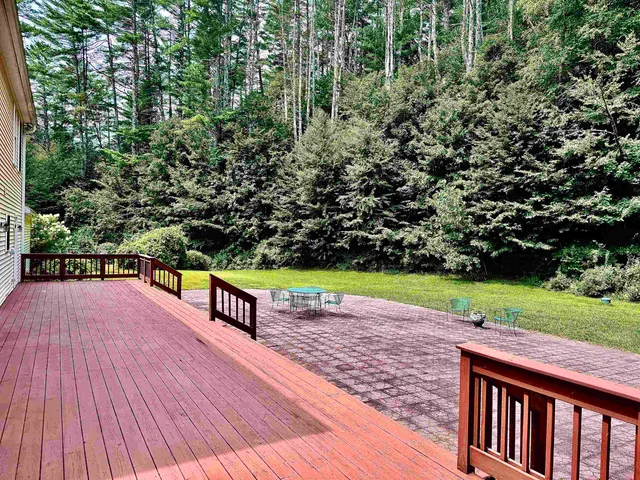 $585,000 | 475 Sunrise Lane, Arlington, VT 05250