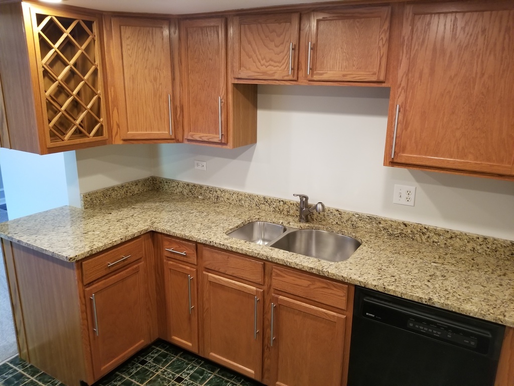 114 East Bailey Road, Unit L Naperville, IL 60565 - Photo 16 of 28