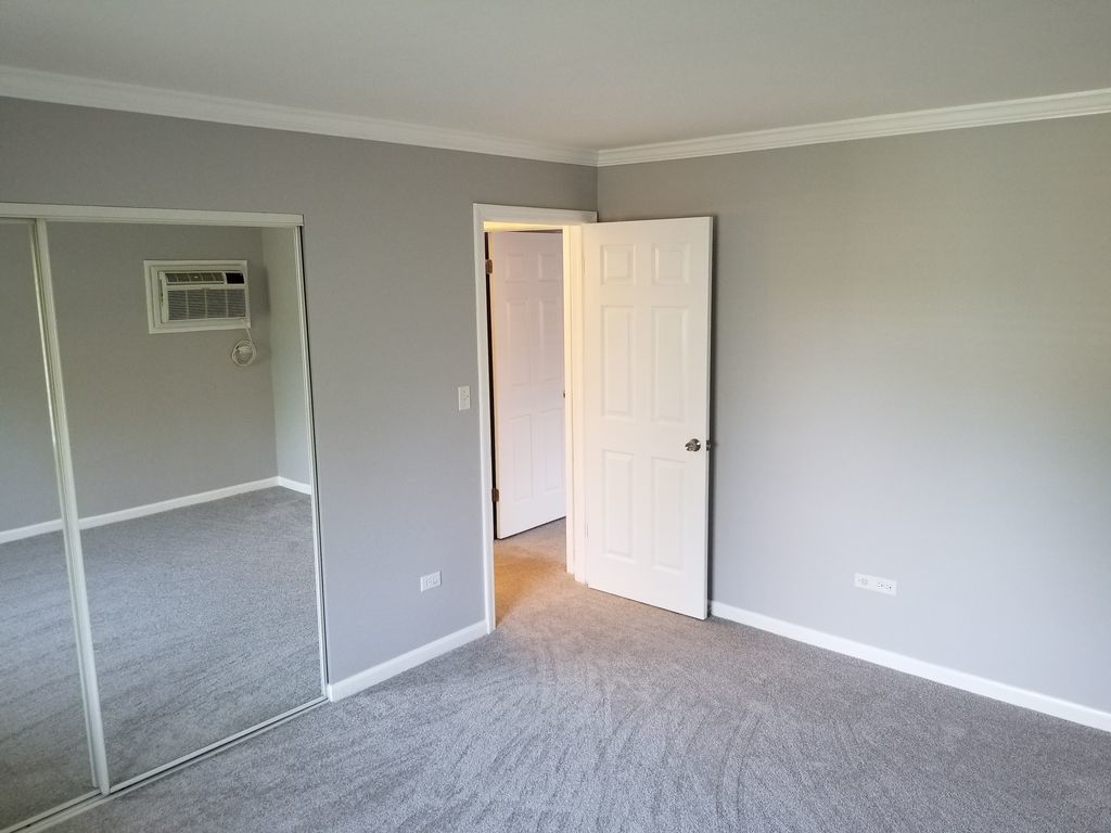 114 East Bailey Road, Unit L Naperville, IL 60565 - Photo 3 of 28