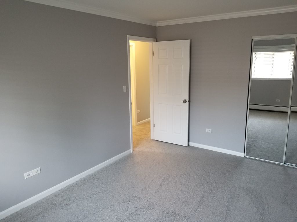 114 East Bailey Road, Unit L Naperville, IL 60565 - Photo 5 of 28