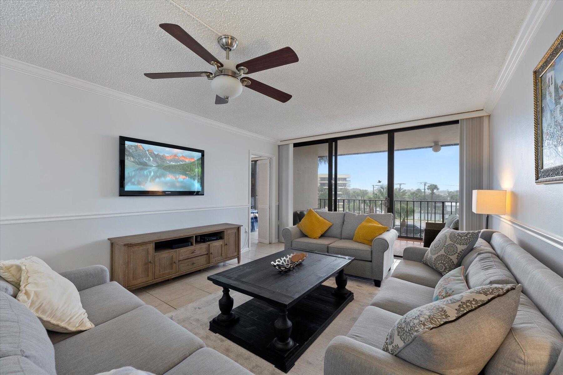 225 South Beach Road, Unit 303 Tequesta, FL 33469 - Photo 11 of 27 07-DSC04215