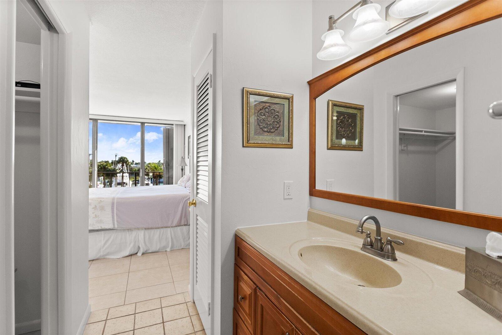 225 South Beach Road, Unit 303 Tequesta, FL 33469 - Photo 18 of 27 225 Beach Rd #303, Jupiter, FL 33469 (28