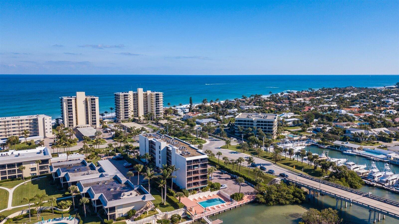 225 South Beach Road, Unit 303 Tequesta, FL 33469 - Photo 20 of 27 225 Beach Rd #303, Jupiter, FL 33469 (6)