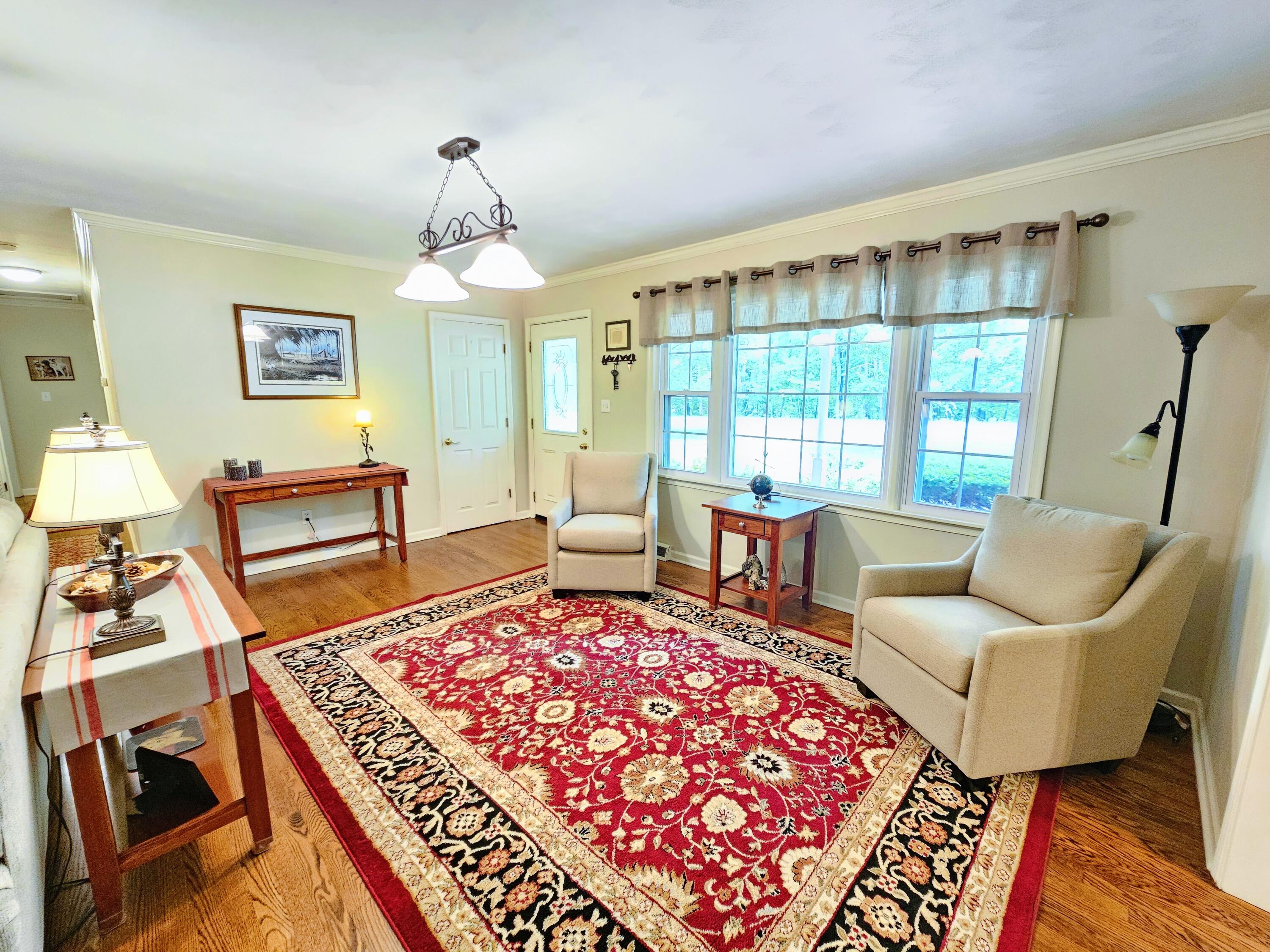 593 Sherwood Drive Blue Ridge, VA 24064 - Photo 5 of 26 Entryway Sitting Area