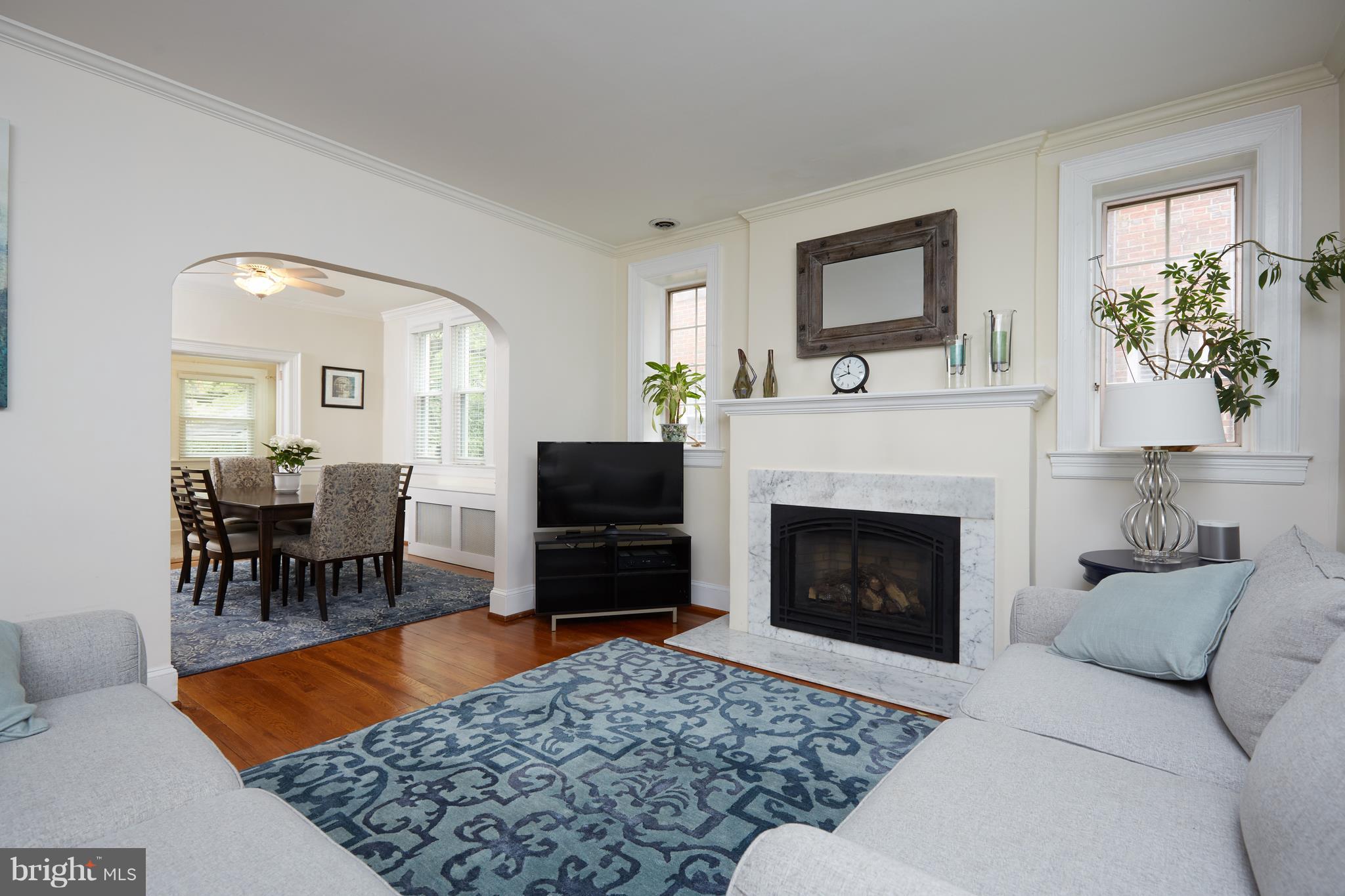 3223 Military Road Northwest Washington, DC 20015 - Photo 4 of 28 Living Room